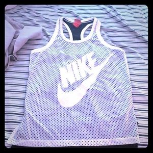 Nike Tank Med